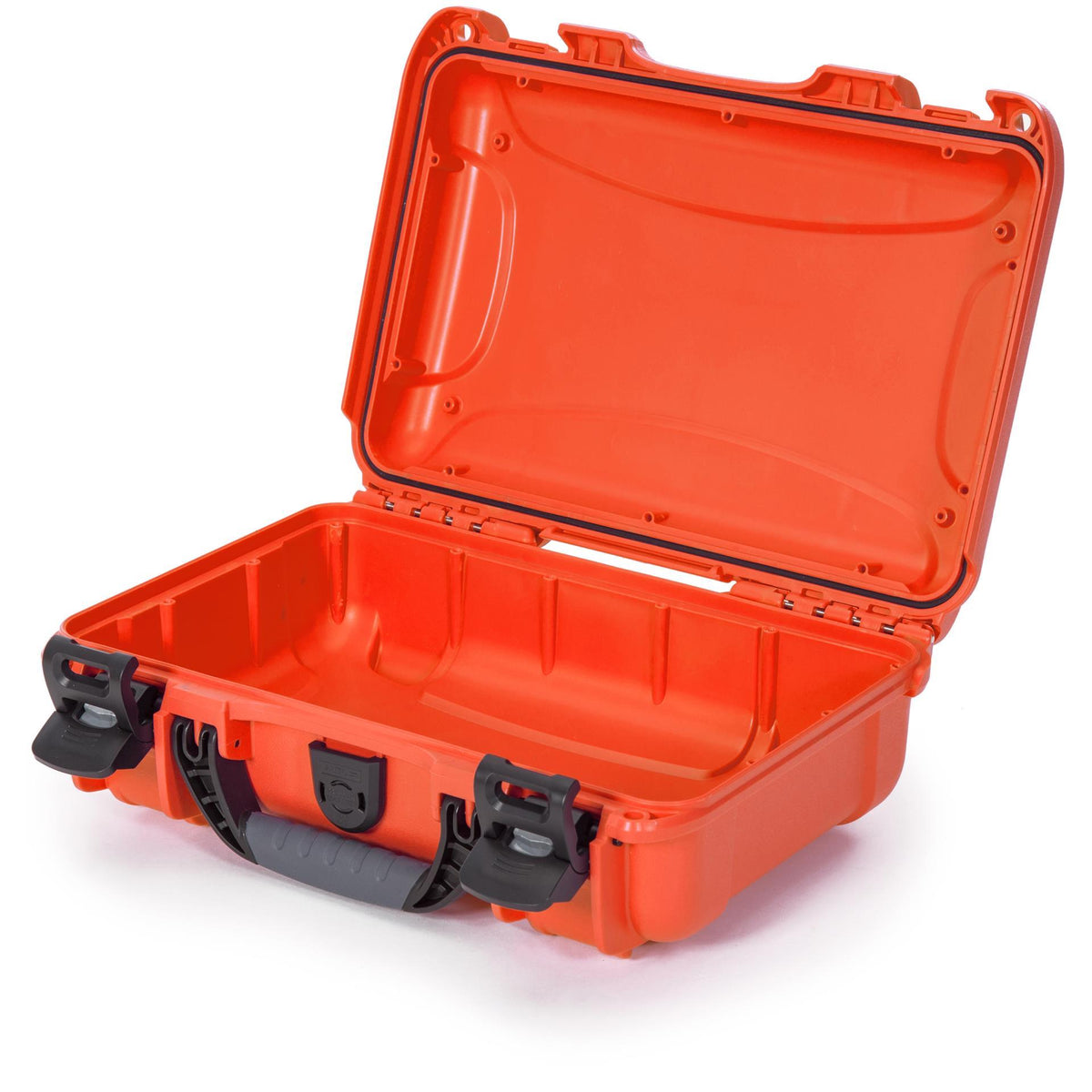 Nanuk 909